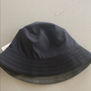 Reversible Lululemon Bucket hat NWT